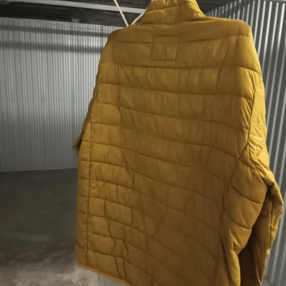 Old Navy Mustard Puffer Jacket - Picture 3 of 4